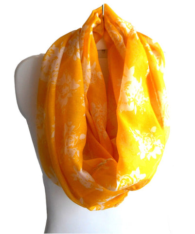 Yellow Rose Print Scarf